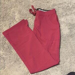 Woman’s scrub pant